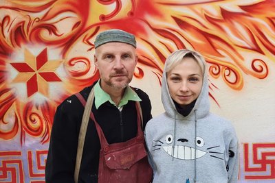 Вкриває крилами Україну. У Миколаєві з'явився новий мурал "Птиця-захисниця" Вкриває крилами Україну. У Миколаєві з'явився новий мурал "Птиця-захисниця"