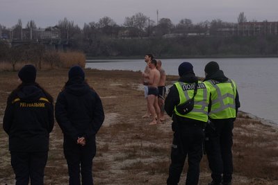Освячували воду та причащалися: як у Миколаєві відзначили Водохреще Освячували воду та причащалися: як у Миколаєві відзначили Водохреще