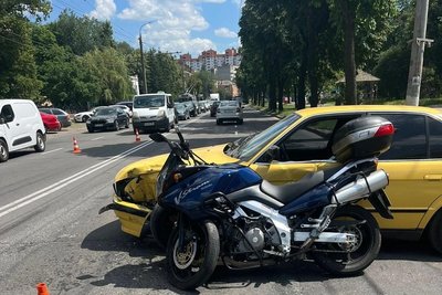 Одна людина загинула, троє травмувалися: на Вінниччині за добу сталися три ДТП Одна людина загинула, троє травмувалися: на Вінниччині за добу сталися три ДТП