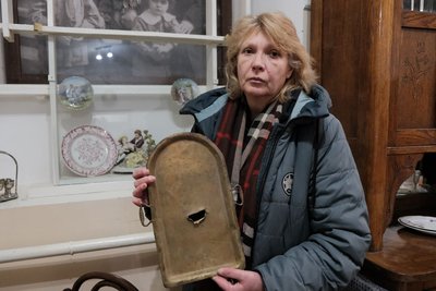 З пошкодженого музею у Балаклії вивозять на реставрацію найцінніші експонати З пошкодженого музею у Балаклії вивозять на реставрацію найцінніші експонати