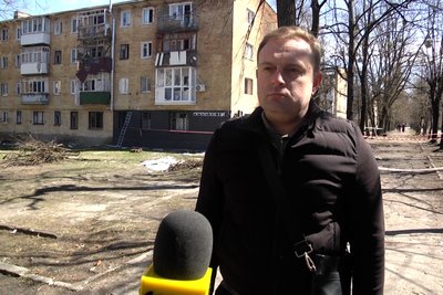 Ліквідація наслідків влучання БпЛА: в Озерному на Житомирщині оцінюють завдану шкоду Ліквідація наслідків влучання БпЛА: в Озерному на Житомирщині оцінюють завдану шкоду