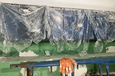У Чугуєві відновлюють пошкоджені російськими обстрілами будинки У Чугуєві відновлюють пошкоджені російськими обстрілами будинки