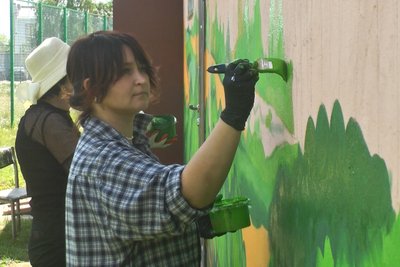 У Хмельницькому усі бажаючі долучаються до створення муралу на криївці У Хмельницькому усі бажаючі долучаються до створення муралу на криївці