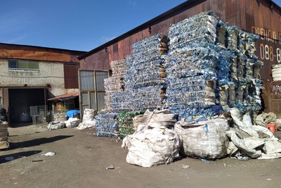 "Сортуй вторсировину — донать на ЗСУ" : у Львові організували екоініціативу "Сортуй вторсировину — донать на ЗСУ" : у Львові організували екоініціативу