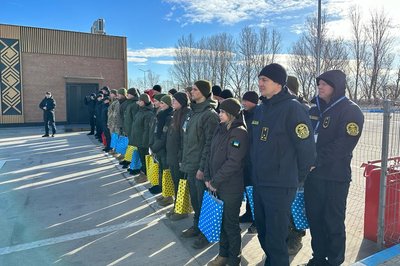 На Одещині прикордонники Республіки Молдова з оркестром привітали українських колег На Одещині прикордонники Республіки Молдова з оркестром привітали українських колег