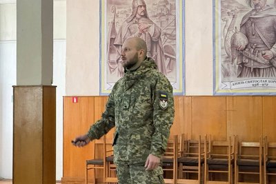 На Житомирщині курсантів військового центру навчатимуть за допомогою віртуальної реальності (VR) На Житомирщині курсантів військового центру навчатимуть за допомогою віртуальної реальності (VR)