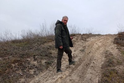 На території Дніпровсько-Орільського заповідника пошкодили піщані кучугури: що відомо На території Дніпровсько-Орільського заповідника пошкодили піщані кучугури: що відомо