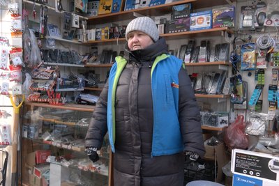 Як продавці на ринку у Луцьку рятуються від морозів Як продавці на ринку у Луцьку рятуються від морозів