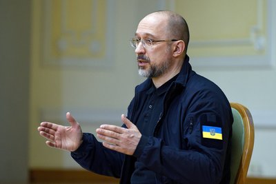 Прем'єр-міністр України Денис Шмигаль під час пресконференції у Києві Прем'єр-міністр України Денис Шмигаль під час пресконференції у Києві