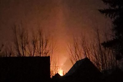 Російські армійці вдарили по Старому Селу Сумського району: зайнялась пожежа Російські армійці вдарили по Старому Селу Сумського району: зайнялась пожежа