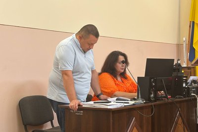 Погоня в центрі Бердичева: суд розпочав розгляд справи про наїзд на поліцейського Погоня в центрі Бердичева: суд розпочав розгляд справи про наїзд на поліцейського