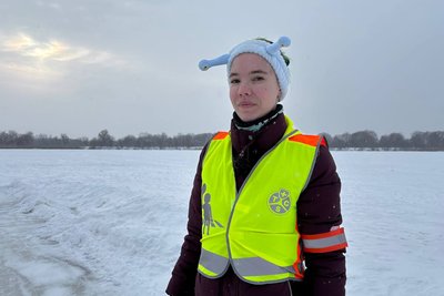 Жителі Бердичева власноруч облаштували на річці ковзанку та хокейний майданчик Жителі Бердичева власноруч облаштували на річці ковзанку та хокейний майданчик