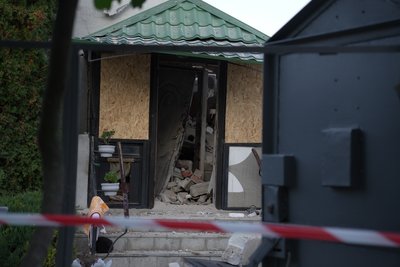 РФ вдарила КАБами по житловій забудові Сум: двоє загиблих РФ вдарила КАБами по житловій забудові Сум: двоє загиблих