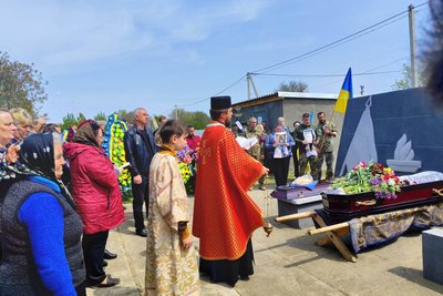 На Одещині попрощались із військовим, який загинув на Донеччині На Одещині попрощались із військовим, який загинув на Донеччині
