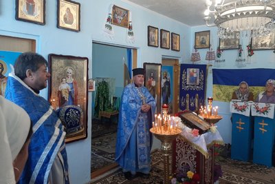 Провели першу літургію у день престольного свята: на Вінниччині громада власними силами облаштувала храм Провели першу літургію у день престольного свята: на Вінниччині громада власними силами облаштувала храм