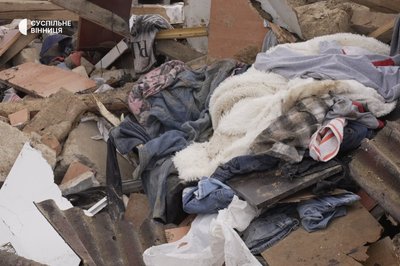 Наслідки нічної атаки Вінниччини російськими безпілотниками: репортаж Наслідки нічної атаки Вінниччини російськими безпілотниками: репортаж
