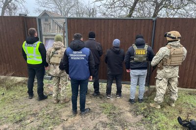 На Одещині військового підозрюють у підкупі прикордонника за "маршрут" до Придністров’я На Одещині військового підозрюють у підкупі прикордонника за "маршрут" до Придністров’я