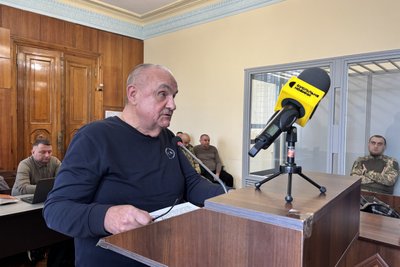 Справа про вбивство дитини на Житомирщині: на суді обвинуваченим продовжили дію запобіжних заходів Справа про вбивство дитини на Житомирщині: на суді обвинуваченим продовжили дію запобіжних заходів