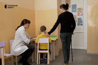 "Недопалки гасили йому в обличчя": історія вбивства жінки і катування її 3-річного сина в окупації "Недопалки гасили йому в обличчя": історія вбивства жінки і катування її 3-річного сина в окупації