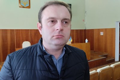 На Житомирщині депутати звинувачують голову громади у зловживаннях — очільник громади заперечує На Житомирщині депутати звинувачують голову громади у зловживаннях — очільник громади заперечує