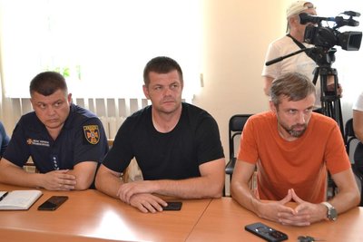 План дій: у Бердичеві проаналізували наслідки аномальної зливи та буревію План дій: у Бердичеві проаналізували наслідки аномальної зливи та буревію