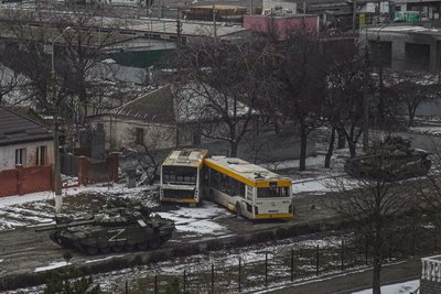 "В автобусі почули: "Мордой в пол!". Думаємо: "То, певне, представники Червоного Хреста" — морпіх про оборону Маріуполя "В автобусі почули: "Мордой в пол!". Думаємо: "То, певне, представники Червоного Хреста" — морпіх про оборону Маріуполя