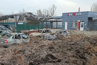 Розбиті автомобилі, Селидове обстріл 8 лютого 2024 рік Донеччина