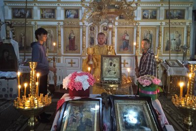 На Житомирщині в зоні відчуження через аварію на ЧАЕС в храмі вперше провели службу українською мовою На Житомирщині в зоні відчуження через аварію на ЧАЕС в храмі вперше провели службу українською мовою