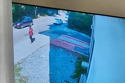 Скріншот з відео камер спостереження Скріншот з відео камер спостереження