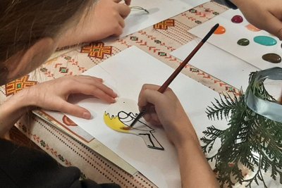 "Знайомимо з культурою України": у Вінниці для дітей-переселенців провели майстер-клас "Знайомимо з культурою України": у Вінниці для дітей-переселенців провели майстер-клас