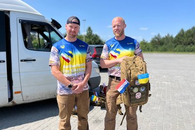 На українсько-польському кордоні зустріли учасників благодійного маршу з Нідерландів На українсько-польському кордоні зустріли учасників благодійного маршу з Нідерландів