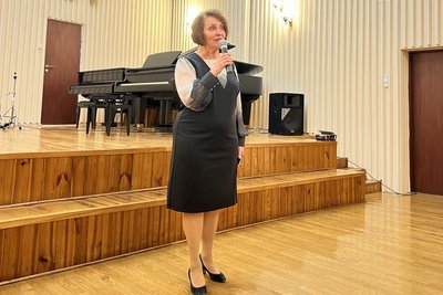 Малюнки про Різдво, музика та благодійний аукціон — як у Житомирі переможці дитячого конкурсу донатили на ЗСУ Малюнки про Різдво, музика та благодійний аукціон — як у Житомирі переможці дитячого конкурсу донатили на ЗСУ