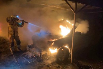 Згоріли 14 автомобілів, пошкоджено притулок для тварин: наслідки атаки РФ на Одещину
