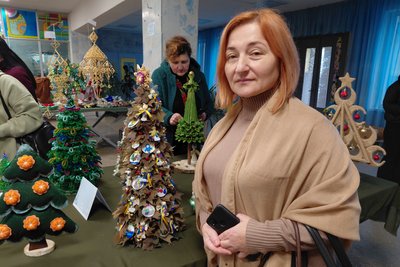 Вертеп у мініатюрі: восьмикласниця із громади на Житомирщині створює різдвяну атрибутику та досліджує народні традиції Вертеп у мініатюрі: восьмикласниця із громади на Житомирщині створює різдвяну атрибутику та досліджує народні традиції
