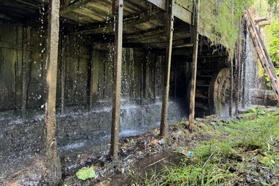 Єдина в Україні водяна кузня: як працює музей "Гамора" на Закарпатті Єдина в Україні водяна кузня: як працює музей "Гамора" на Закарпатті