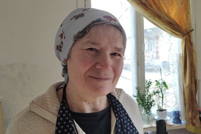 "В кишені було 130 гривень": як в колишньому ФАПі на Волині облаштувалася пенсіонерка з Луганщини "В кишені було 130 гривень": як в колишньому ФАПі на Волині облаштувалася пенсіонерка з Луганщини