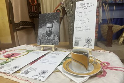 "Зарезервовано для найсміливіших": у Миколаєві заклади долучилися до акції "Стіл пам'яті" "Зарезервовано для найсміливіших": у Миколаєві заклади долучилися до акції "Стіл пам'яті"