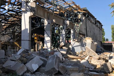 Руйнування будівель в Одесі після збиття під час нічної атаки російської армії Руйнування будівель в Одесі після збиття під час нічної атаки російської армії