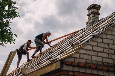 "Було побито ворогом!": як Одещина відновлює села у Херсонській області та що розповідають місцеві про пережиту окупацію "Було побито ворогом!": як Одещина відновлює села у Херсонській області та що розповідають місцеві про пережиту окупацію