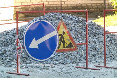 У Житомирі містяни нарікають на розриту ділянку дороги, через яку не ходить маршрутка — що обіцяють у водоканалі У Житомирі містяни нарікають на розриту ділянку дороги, через яку не ходить маршрутка — що обіцяють у водоканалі