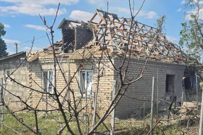Понад 10 будинків пошкоджено: армія РФ атакувала Миколаївщину КАБами