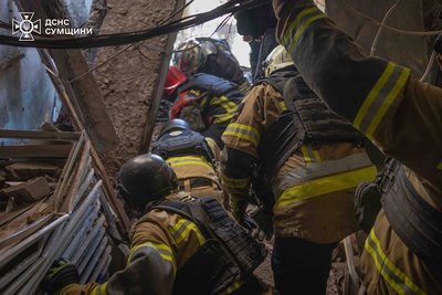 РФ вдарила чотирма КАБами по об'єкту інфраструктури у Сумах: є травмовані