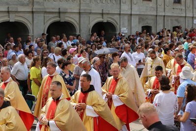 Рішенням Ватикану храм у Бердичеві, де розташований Санктуарій Матері Божої, піднесено до гідності Меншої Базиліки Рішенням Ватикану храм у Бердичеві, де розташований Санктуарій Матері Божої, піднесено до гідності Меншої Базиліки