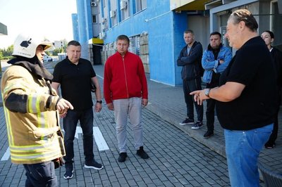 9 серпня російські дрони у Житомирі пошкодило підприємство із німецьким капіталом Кромберг енд Шуберт 9 серпня російські дрони у Житомирі пошкодило підприємство із німецьким капіталом Кромберг енд Шуберт