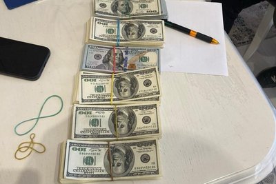 8000 доларів за допомогу ухилянтам: правоохоронці викрили киянина 8000 доларів за допомогу ухилянтам: правоохоронці викрили киянина