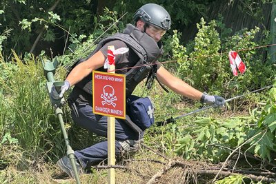 ТутРемБуд Плівка на даху як ознака життя: повернення у Кам'янку ТутРемБуд Плівка на даху як ознака життя: повернення у Кам'янку
