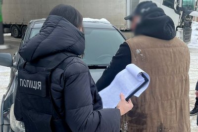 На Житомирщині СБУ заявила про викриття схеми ухилення від мобілізації: затримали двох підозрюваних На Житомирщині СБУ заявила про викриття схеми ухилення від мобілізації: затримали двох підозрюваних