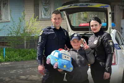 "Він в ту ніч подорослішав": історія 9-річного Семена, який після атаки РФ залишився без мами "Він в ту ніч подорослішав": історія 9-річного Семена, який після атаки РФ залишився без мами