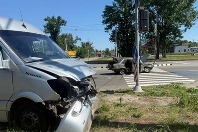 ДТП у Харкові, в якій травмувалися шестеро людей, 11 червня 2026 року. ДТП у Харкові, в якій травмувалися шестеро людей, 11 червня 2026 року.