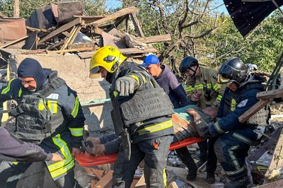 Рятувальники деблокували з-під завалів приватного будинку 60-річну жінку Рятувальники деблокували з-під завалів приватного будинку 60-річну жінку